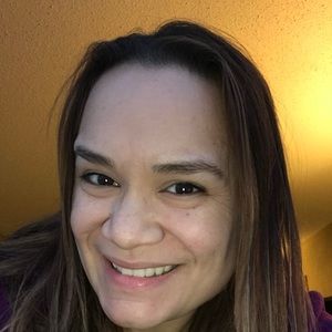 Meet your Posher, Elena